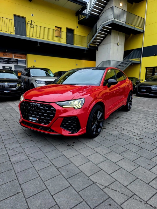 Audi RSQ3 