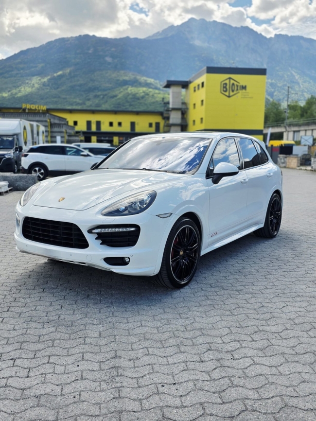 Porsche Cayenne GTS
