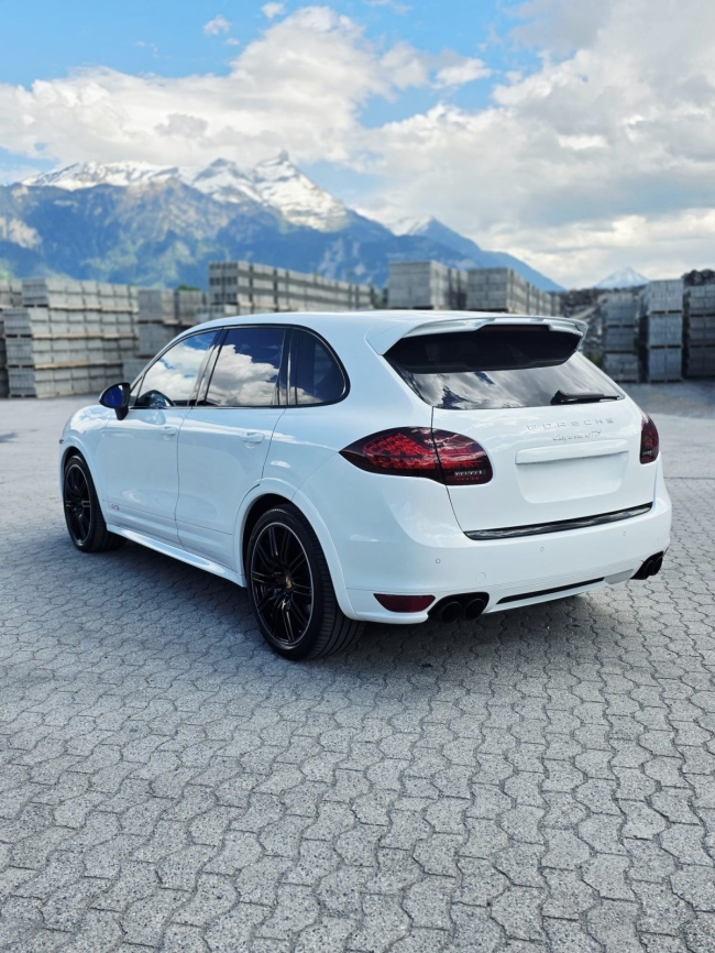 Porsche Cayenne GTS