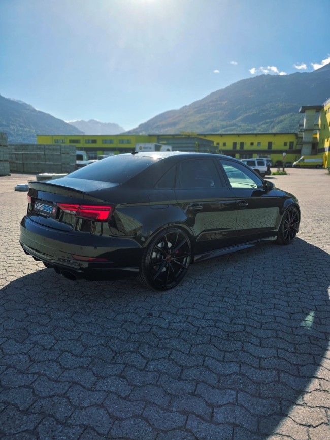 Audi RS3 Sedan