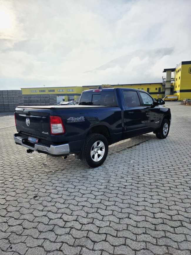 Dodge Ram 1500 LE