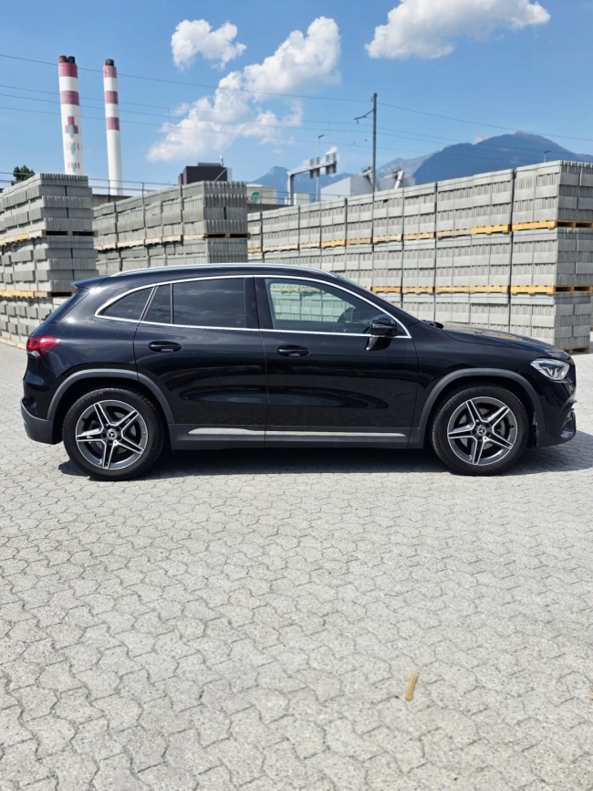Mercedes GLA 250 AMG Line "VENDU"
