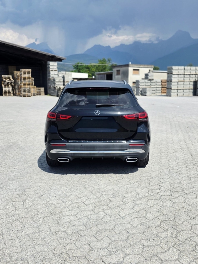 Mercedes GLA 250 AMG Line "VENDU"