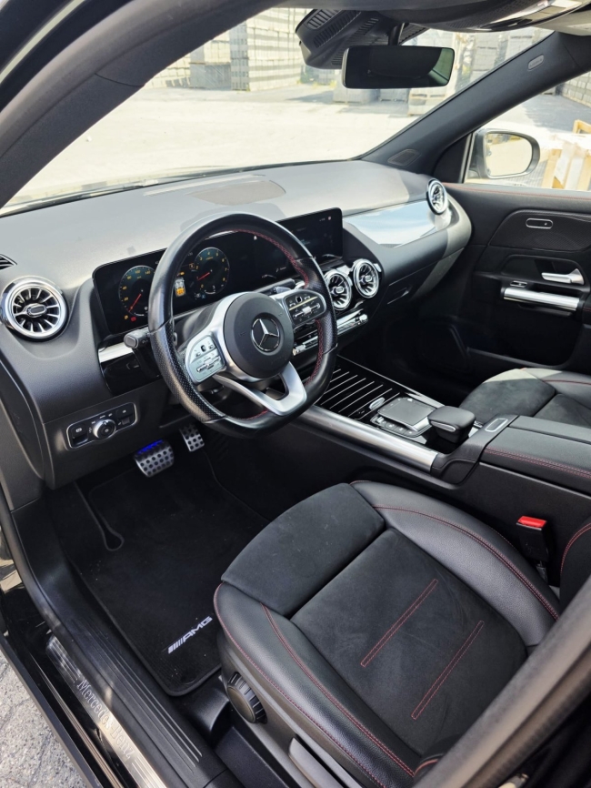 Mercedes GLA 250 AMG Line "VENDU"
