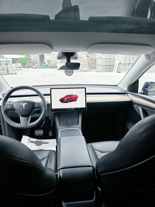 Tesla  Model Y "VENDU"